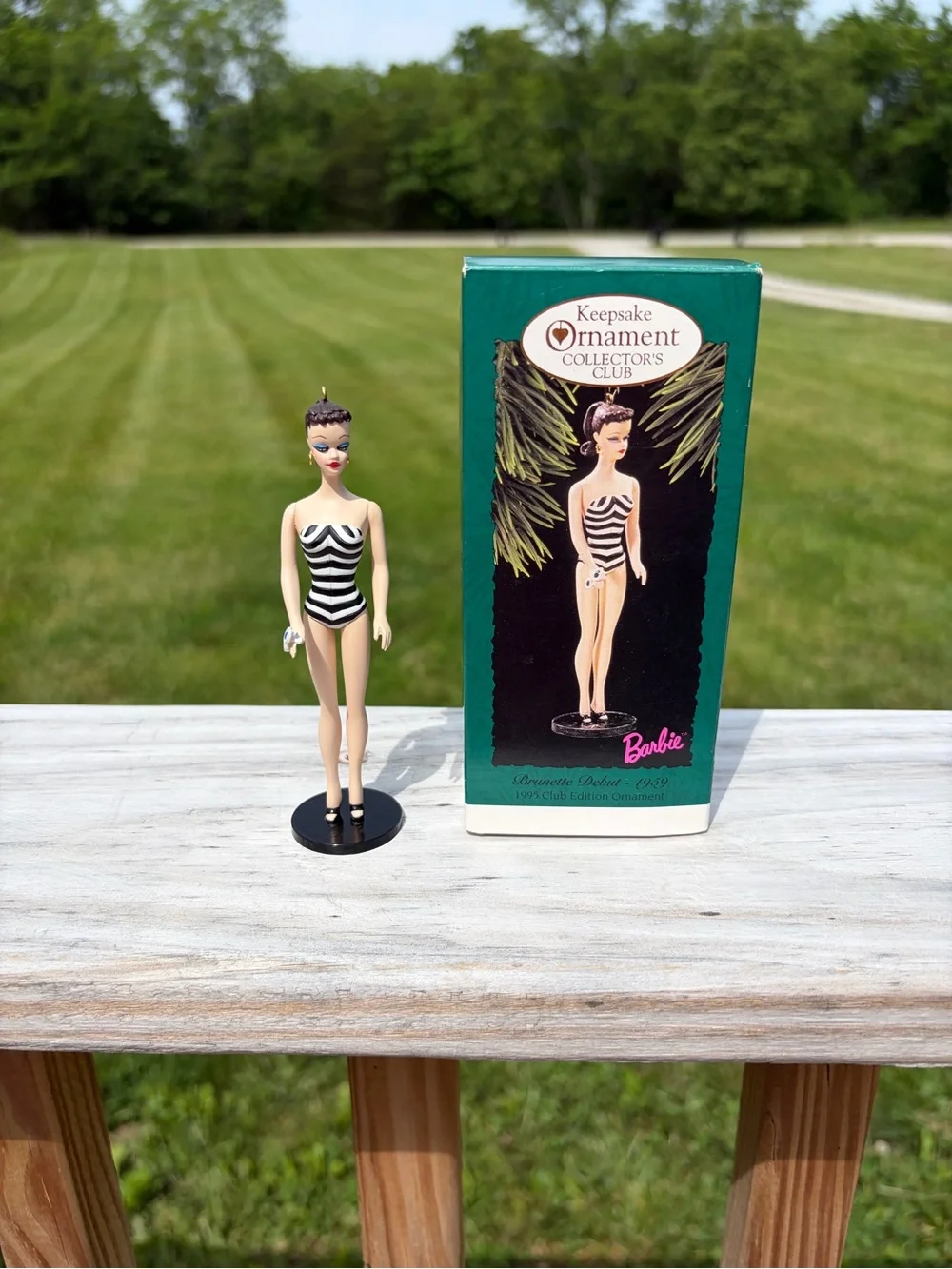 Hallmark Keepsake Ornament 1995 Brunette Debut-1959 1995 Club Edition NIB